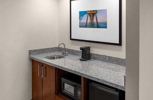 Coconut Creek Hotel | Hampton Inn & Suites Coconut Creek