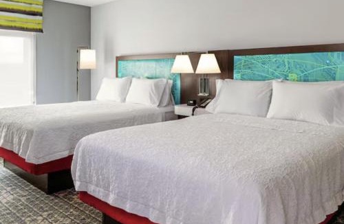 Cadillac Hotel | Hampton Inn & Suites Cadillac