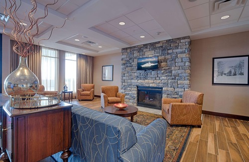 Cazenovia Hotel | Hampton Inn & Suites Cazenovia
