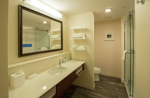 Cazenovia Hotel | Hampton Inn & Suites Cazenovia