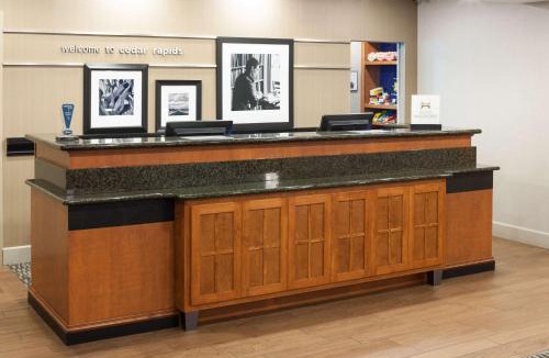 Cedar Rapids Hotel | Hampton Inn & Suites Cedar Rapids