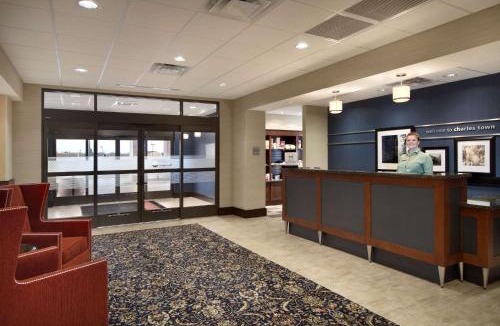 Charles Town Hotel | Hampton Inn & Suites Charles Town