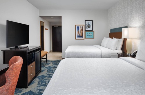 Twin Brook Hotel | Hampton Inn & Suites Chattanooga/Hamilton Place
