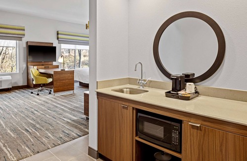 Dent Hotel | Hampton Inn & Suites Cincinnati West