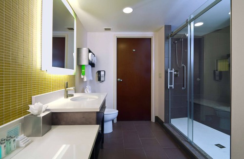 Arena District Hotel | Hampton Inn & Suites Columbus-Downtown