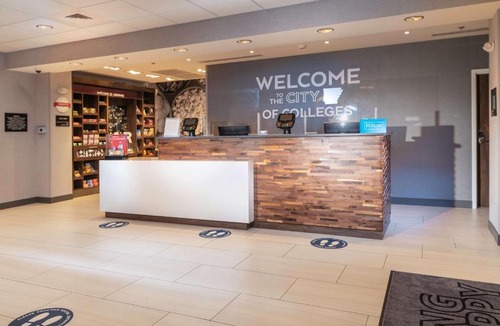 Conway Hotel | Hampton Inn & Suites Conway, Ar