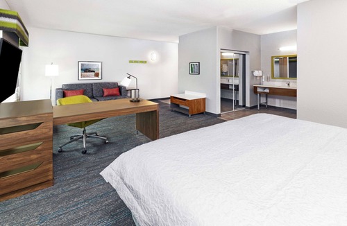 West Dallas Hotel | Hampton Inn & Suites Dallas I-30 Cockrell Hill