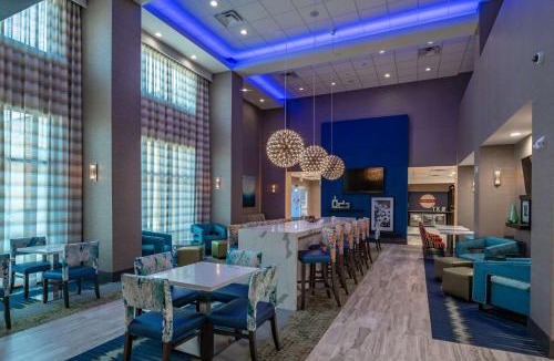 Plano Hotel | Hampton Inn & Suites Dallas/Plano Central