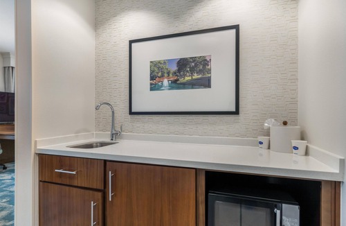 Plano Hotel | Hampton Inn & Suites Dallas/Plano-East
