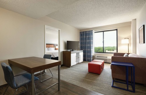 Mesquite Hotel | Hampton Inn & Suites Dallas-Mesquite