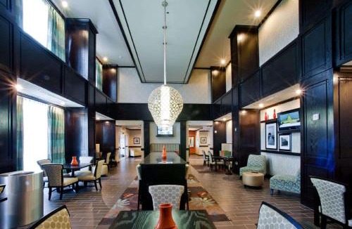 Denison Hotel | Hampton Inn & Suites Denison