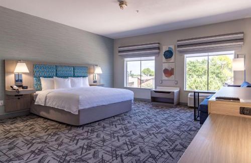 Denton Hotel | Hampton Inn & Suites Denton