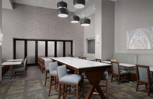 Durham Hotel | Hampton Inn & Suites Durham North I-85