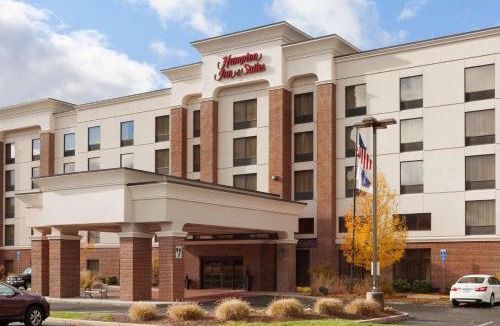 Hartford Hotel | Hampton Inn & Suites East Hartford