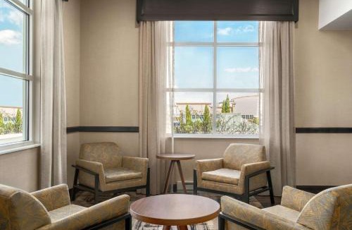 Exeter Hotel | Hampton Inn & Suites Exeter