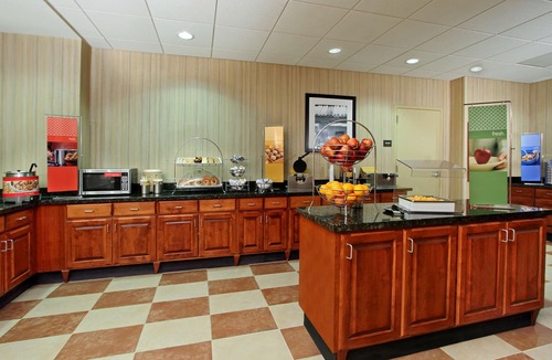 Exmore Hotel | Hampton Inn & Suites Exmore - Eastern Shore