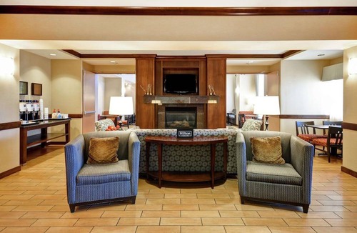 Folsom Hotel | Hampton Inn & Suites Folsom