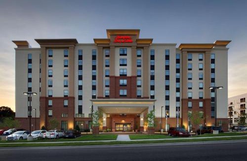 West Falls Church Hotel | Hampton Inn & Suites Falls Church