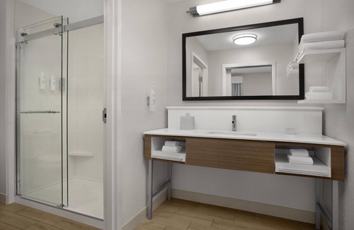 Cape Fear Hotel | Hampton Inn & Suites Fayetteville