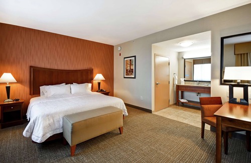 Folsom Hotel | Hampton Inn & Suites Folsom