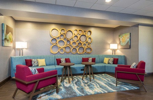 Fort Myers Hotel | Hampton Inn & Suites Fort Myers - Colonial Blvd