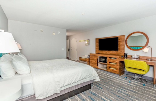 Fort Worth Hotel | Hampton Inn & Suites Fort Worth-West-I-30