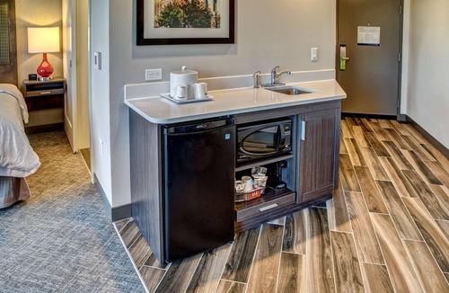 Franklin Hotel | Hampton Inn & Suites Franklin Berry Farms