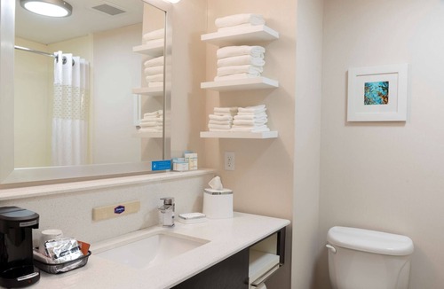 Fremont Hotel | Hampton Inn & Suites Fremont