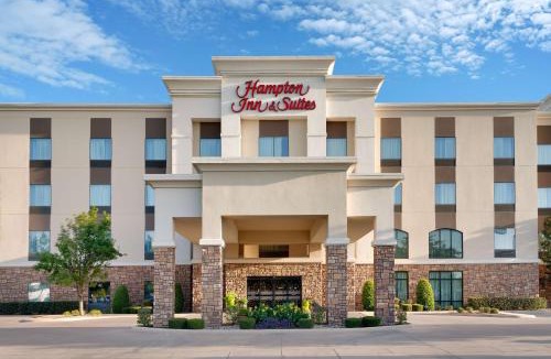 Burleson Hotel | Hampton Inn & Suites Ft Worth-Burleson
