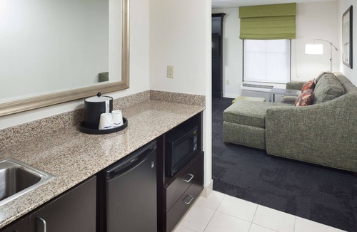 Gainesville Hotel | Hampton Inn & Suites Gainesville-Downtown