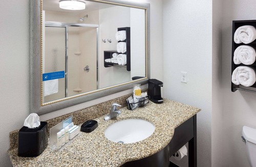 Gainesville Hotel | Hampton Inn & Suites Gainesville-Downtown