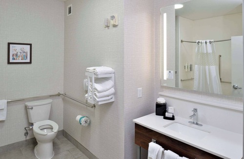 Greenville Hotel | Hampton Inn & Suites Greenville