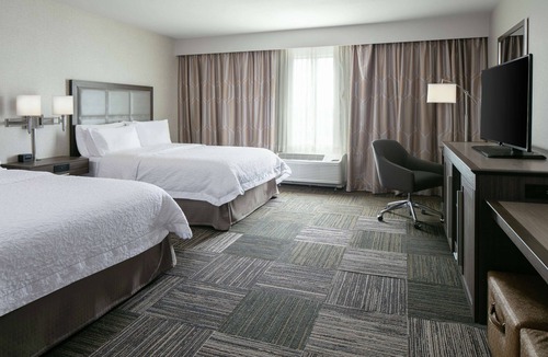 Hudson Hotel | Hampton Inn & Suites Hudson