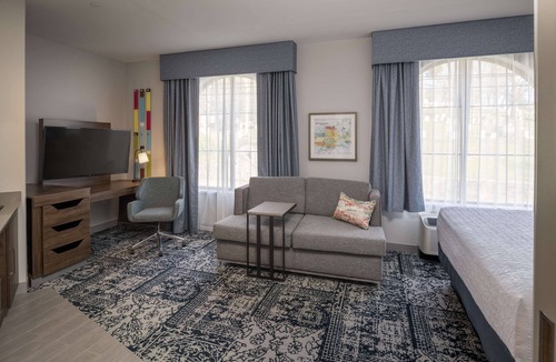 Huntington Hotel | Hampton Inn & Suites Huntington Downtown