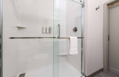 Huntington Hotel | Hampton Inn & Suites Huntington Downtown