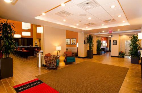 Huntsville Hotel | Hampton Inn & Suites Huntsville