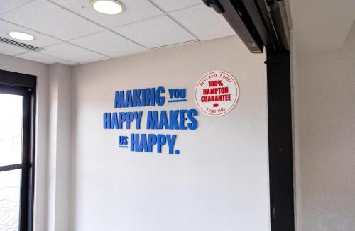 Jennings Hotel | Hampton Inn & Suites Jennings