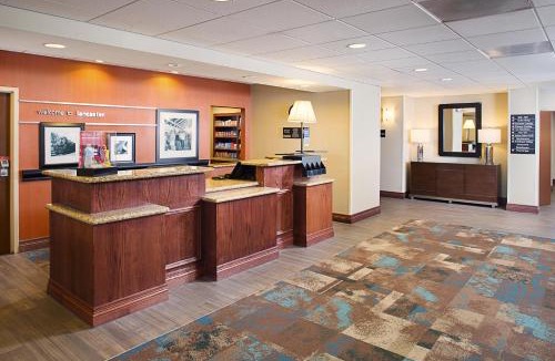 Lancaster Hotel | Hampton Inn & Suites Lancaster