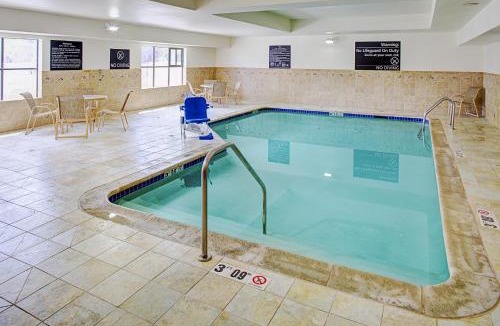 Lancaster Hotel | Hampton Inn & Suites Lancaster