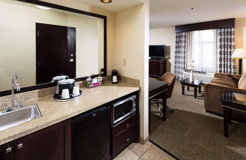 Seven Hills Hotel | Hampton Inn & Suites Las Vegas South