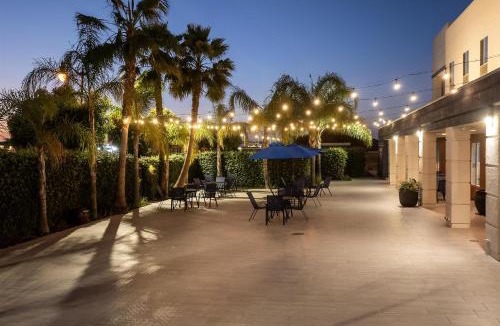 Lathrop Hotel | Hampton Inn & Suites Lathrop