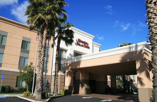 Lathrop Hotel | Hampton Inn & Suites Lathrop