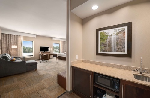 Lavonia Hotel | Hampton Inn & Suites Lavonia