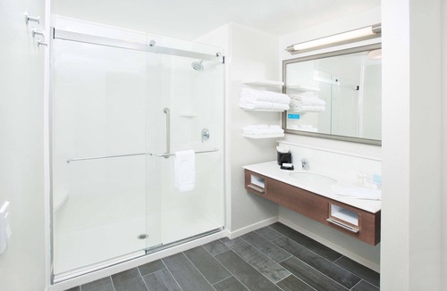 El Segundo Hotel | Hampton Inn & Suites LAX El Segundo