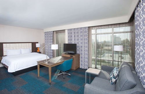 El Segundo Hotel | Hampton Inn & Suites LAX El Segundo