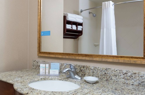 Lodi Hotel | Hampton Inn & Suites Lodi