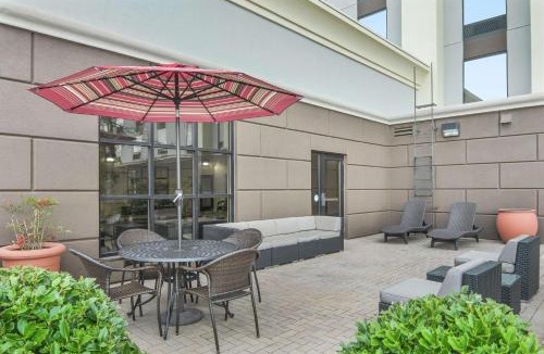 Macon Hotel | Hampton Inn & Suites Macon I-75 North