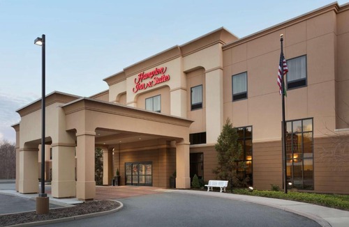 Mahwah Hotel | Hampton Inn & Suites Mahwah