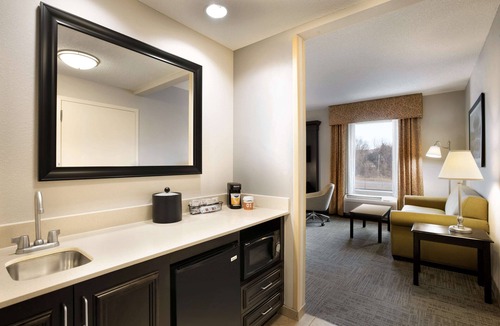 Mahwah Hotel | Hampton Inn & Suites Mahwah