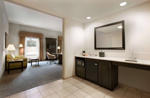 Mahwah Hotel | Hampton Inn & Suites Mahwah